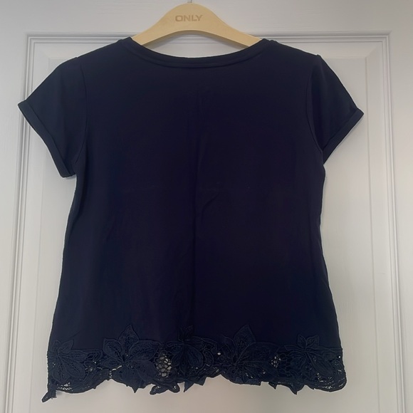 Dynamite Navy Blue T-Shirt with Floral Lace Hem - Picture 2 of 7